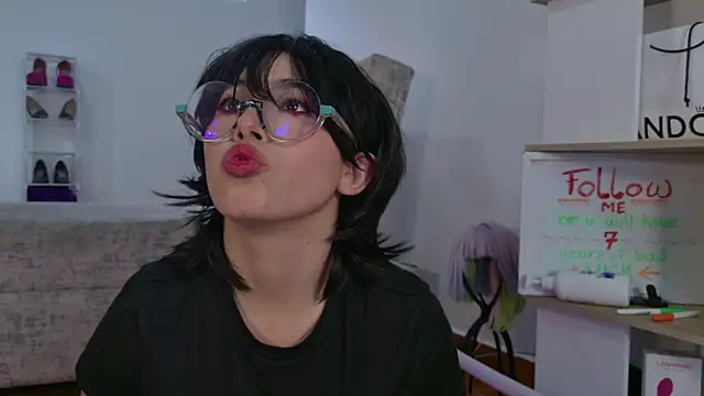 Vi_anayaa live