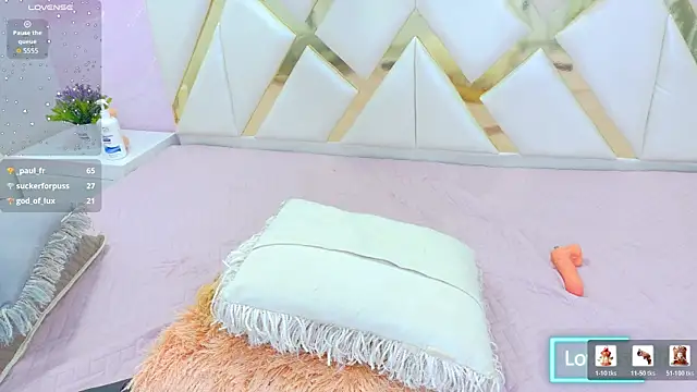 Sarah_blakee_ live