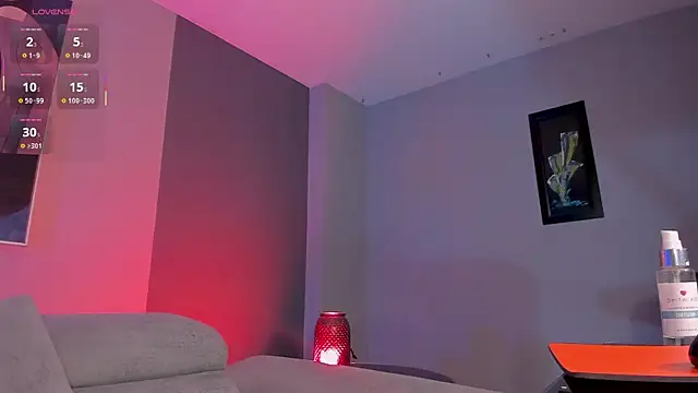 MilaLawrence live