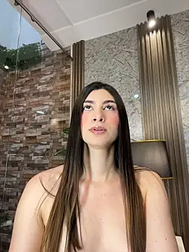evelyn_hills live
