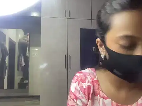 livia_dolls live