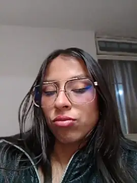_Aisha_20 live