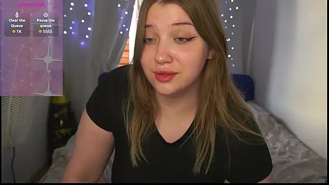 CuteSharloti live