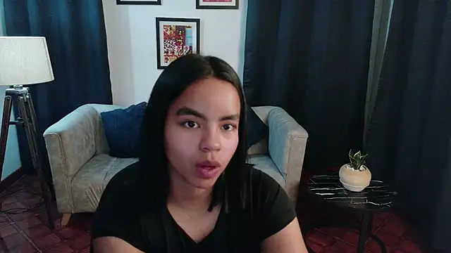 SofiaMante_ live
