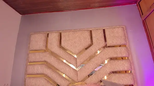 MaddyCarter live