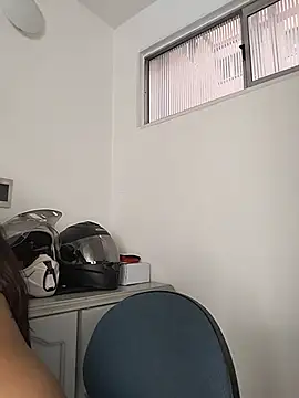 Mia_skyy18 live