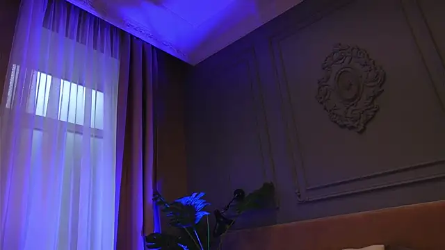 Liv_Fay live