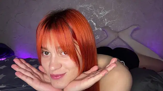 lovely_redhead live