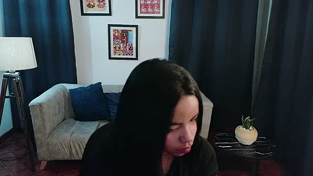 SofiaMante_ live