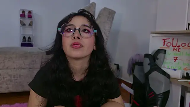 Vi_anayaa live