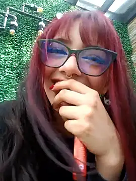 Effy_Kessler live