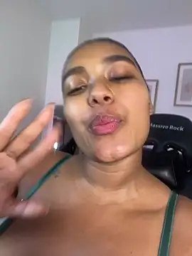 aleja_montiel__ live