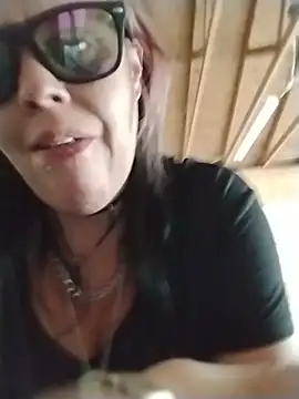 TWiSTYTheTwizted live