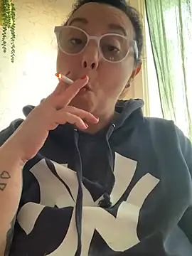 LupitaHaze live