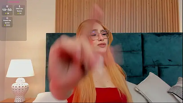 Amber_kiss_ live