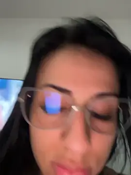 Agatha_lindinha live