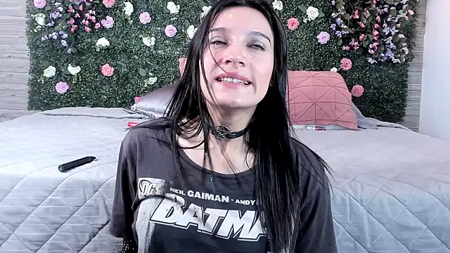 MilaWhitte live