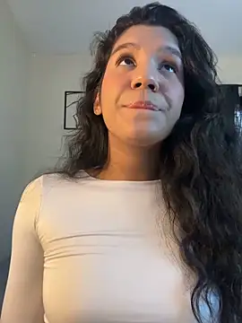 Veronica_M live