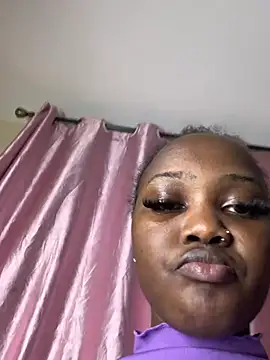 Queen_Arnah254 live