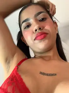 Lily_em live