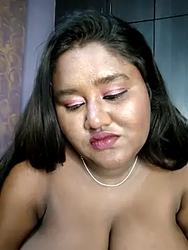 horny_diana live