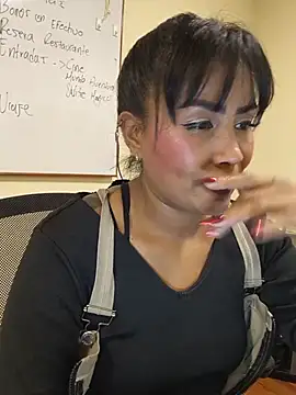 Ariana_Rodriguez live