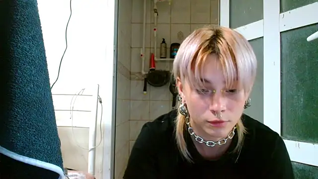Sophie_Bell live