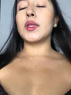 EmmaRossem live