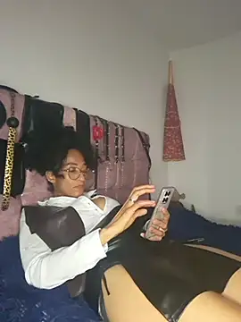 AmelieMartinez live