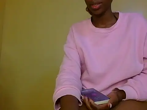 Lovey_doveyy live