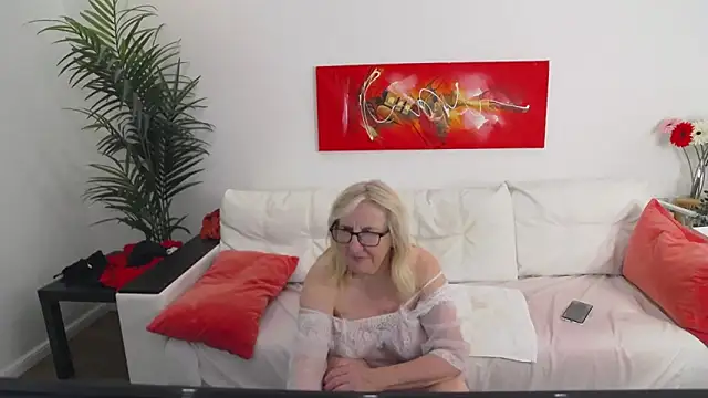 YourBustyBarbara live