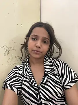 sanjna0122 live