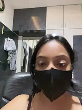 livia_dolls live