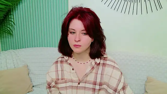 Milana_Bold live
