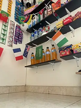Camilla_Miller01 live