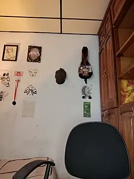 Ateneea_Withe live