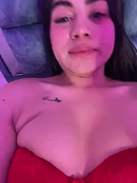 zoe_martinez live