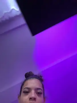 JuanitaMore01 live