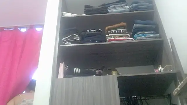 nicolle_milf1978 live