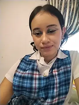 L0lita_Emi12 live
