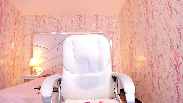 Emily_Whinfre live
