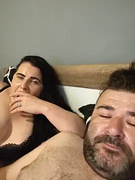 Angel_and_Devil_couple live