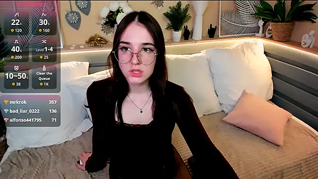 Maya_Winters live