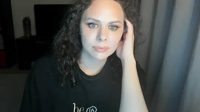 MollyCheiz live
