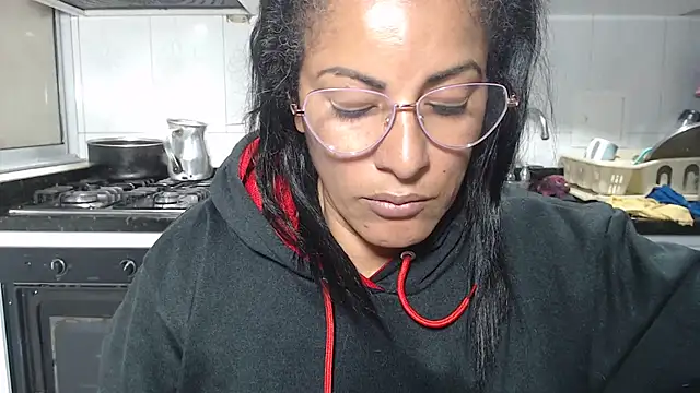 kateleyagrey live