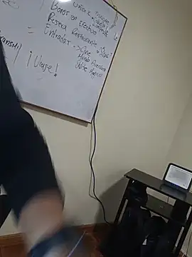 Ariana_Rodriguez live