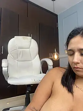 Rose_monroee live