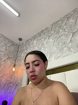 MiaFarkash live
