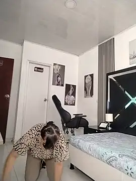 Natasha_miilf live