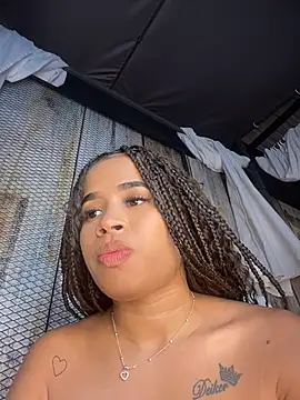 EmmaExoticaXXX live